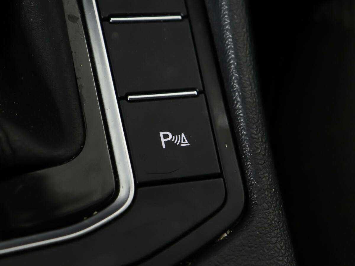 Купить Volkswagen Jetta с пробегом. Фото: #16