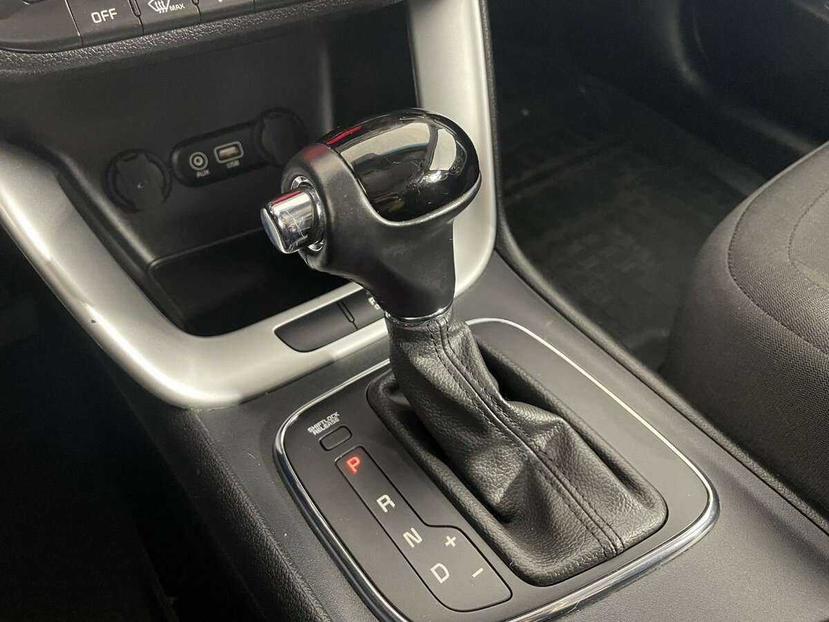 Купить Kia Ceed с пробегом. Фото: #10