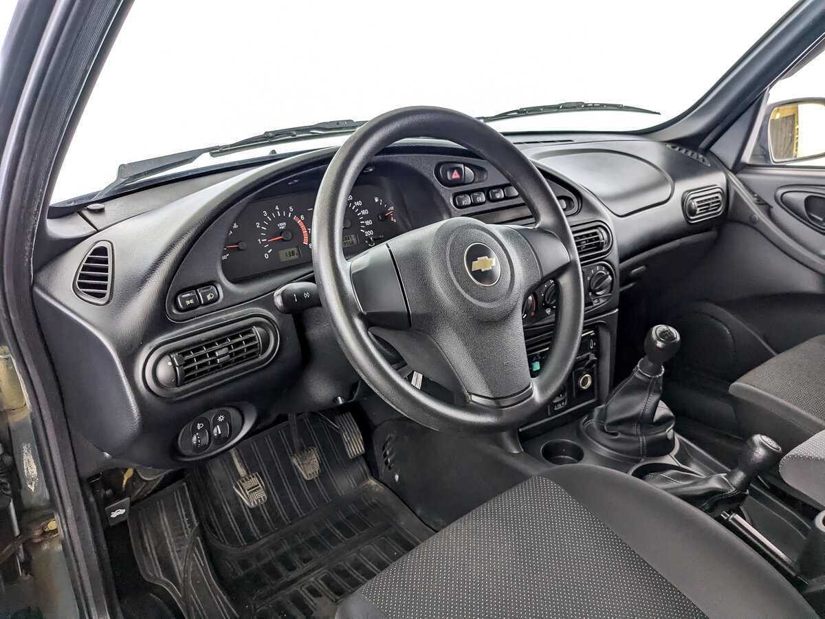 Купить Chevrolet Niva с пробегом. Фото: #13