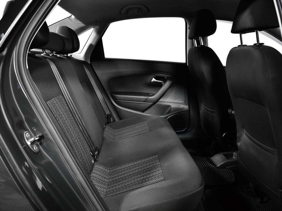Купить Volkswagen Polo с пробегом. Фото: #9