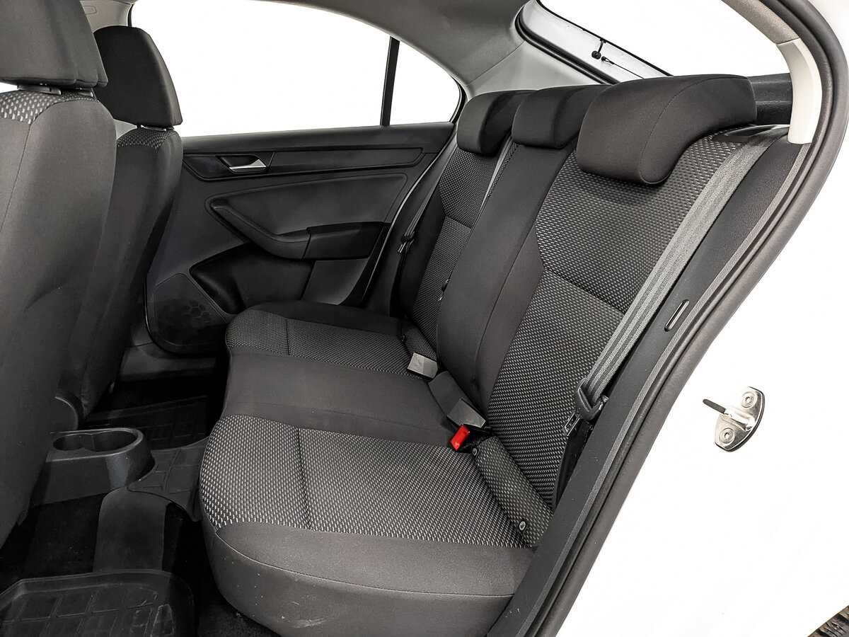 Купить Volkswagen Polo с пробегом. Фото: #17