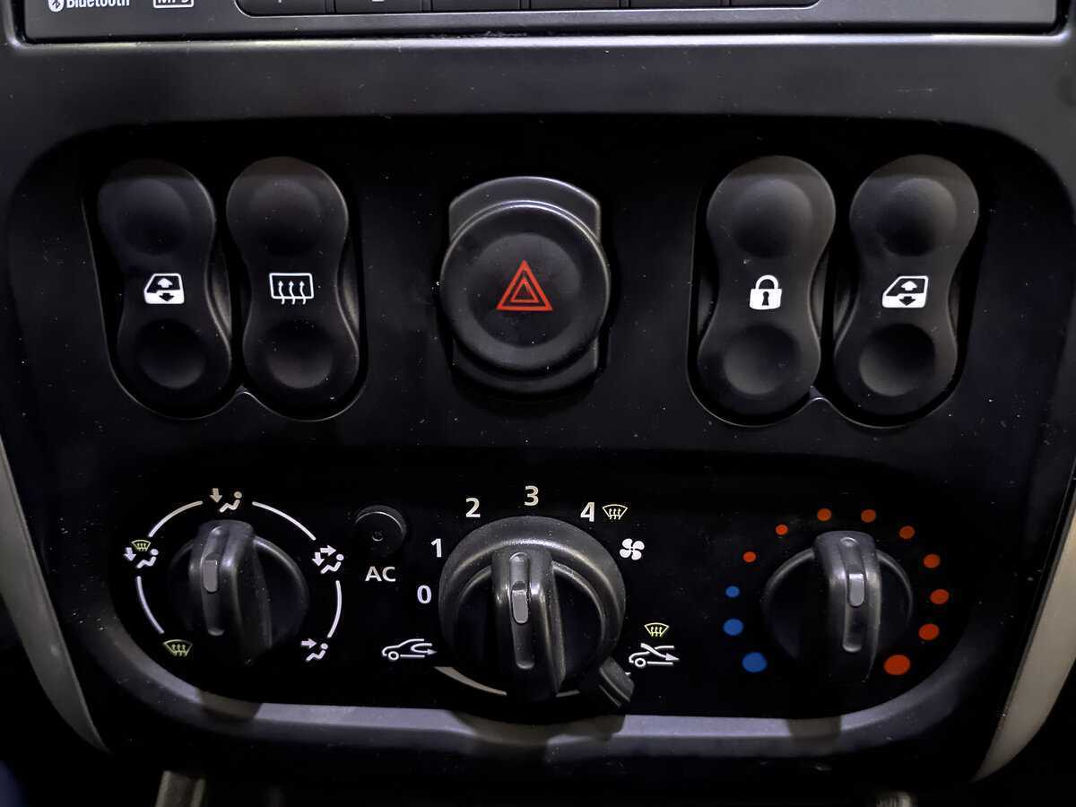 Купить Nissan Almera с пробегом. Фото: #20