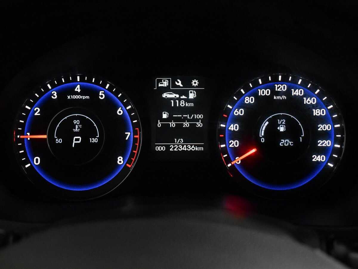 Купить Hyundai i40 с пробегом. Фото: #17