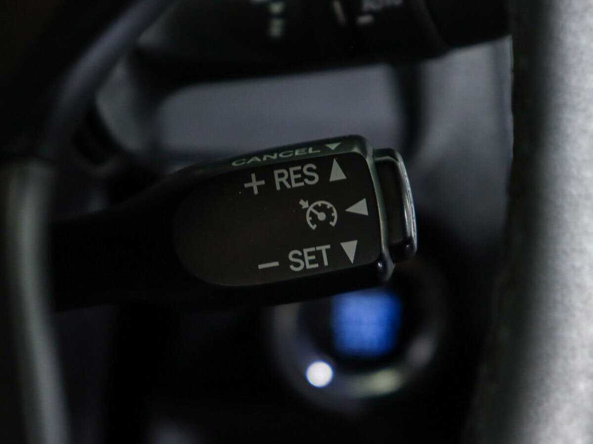 Купить Toyota Camry с пробегом. Фото: #20