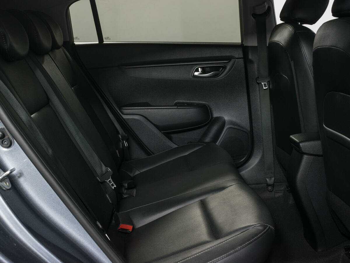 Купить Kia Rio с пробегом. Фото: #5