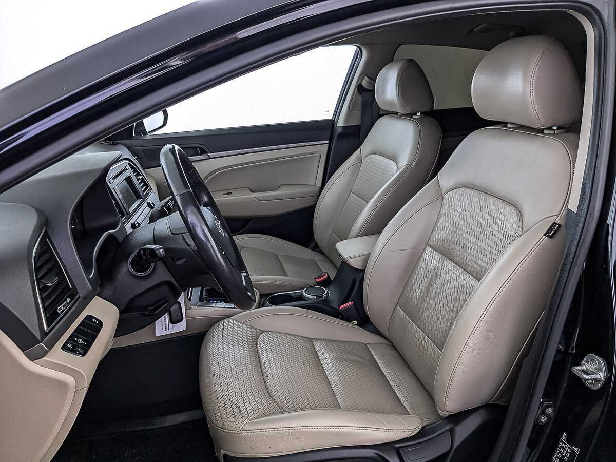 Купить Hyundai Elantra с пробегом. Фото: #19