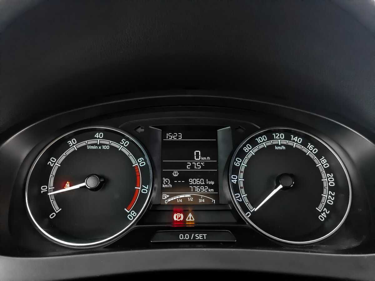 Купить Skoda Rapid с пробегом. Фото: #11