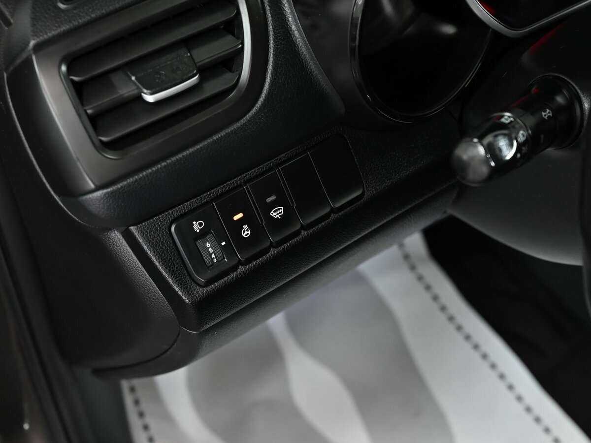 Купить Kia Rio с пробегом. Фото: #5