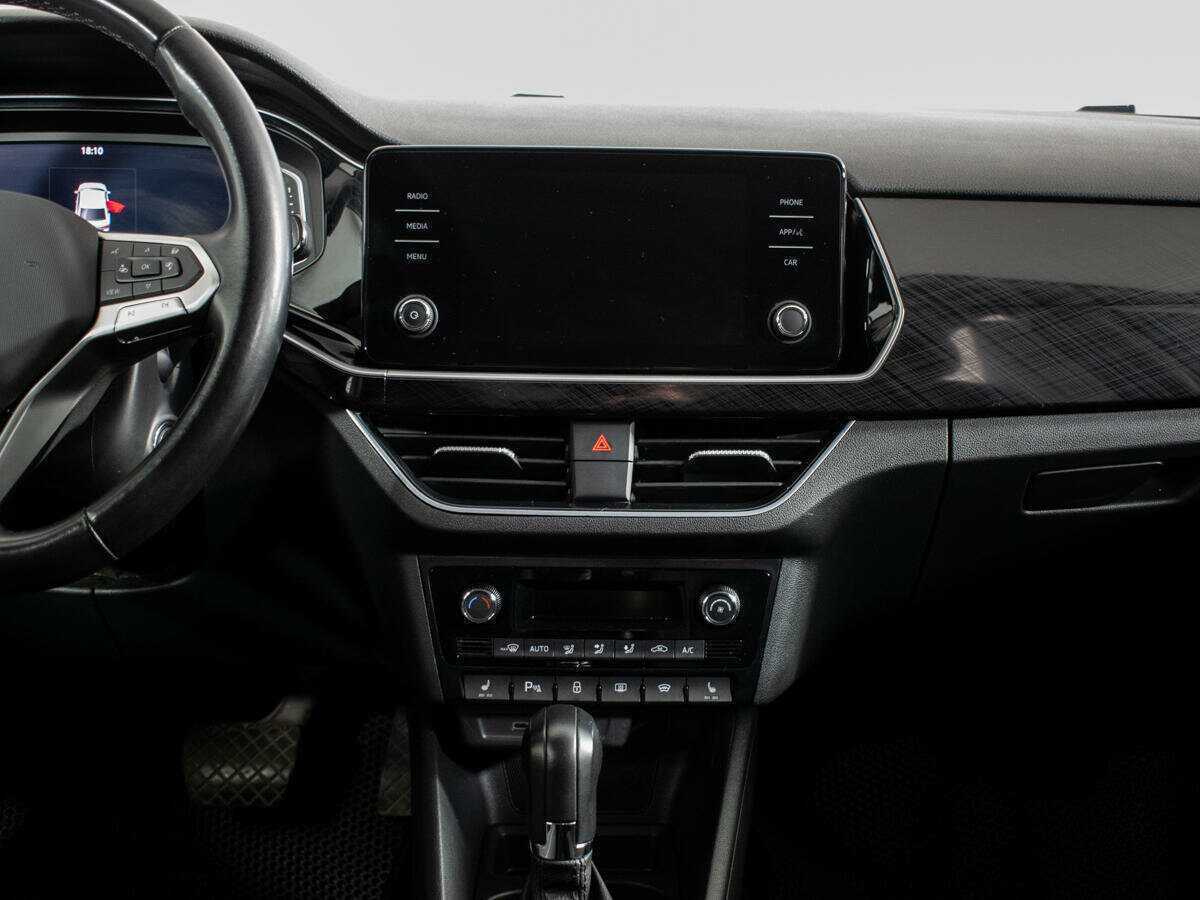 Купить Volkswagen Polo с пробегом. Фото: #10