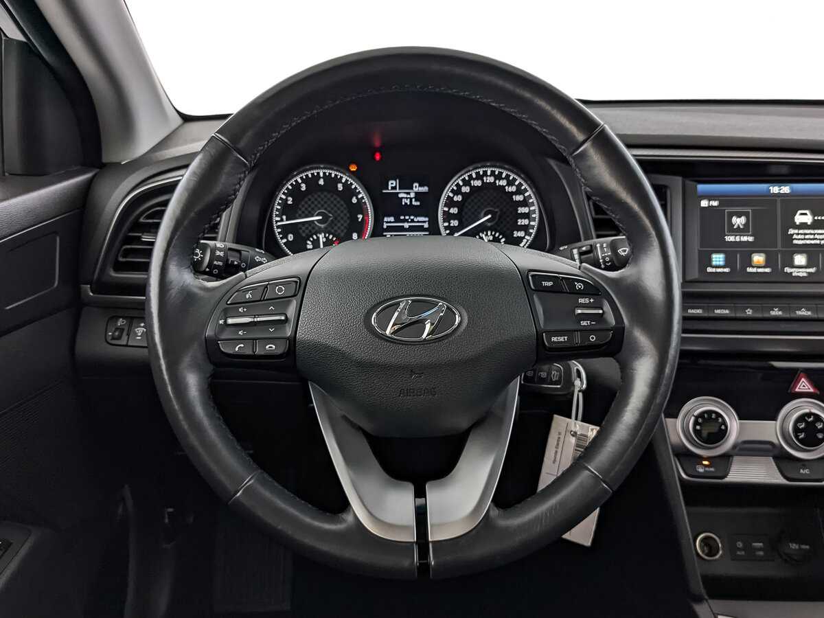 Купить Hyundai Elantra с пробегом. Фото: #21