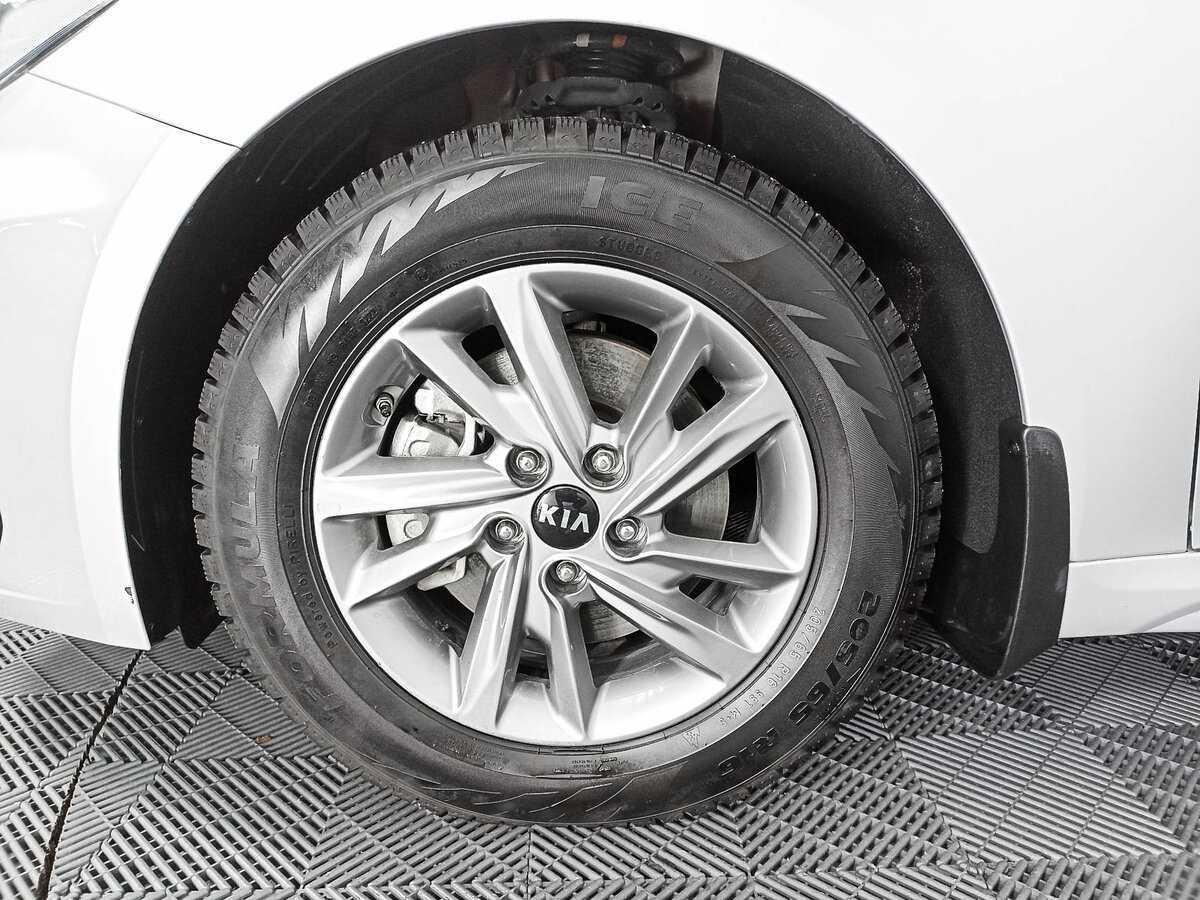 Купить Kia K5 с пробегом. Фото: #15