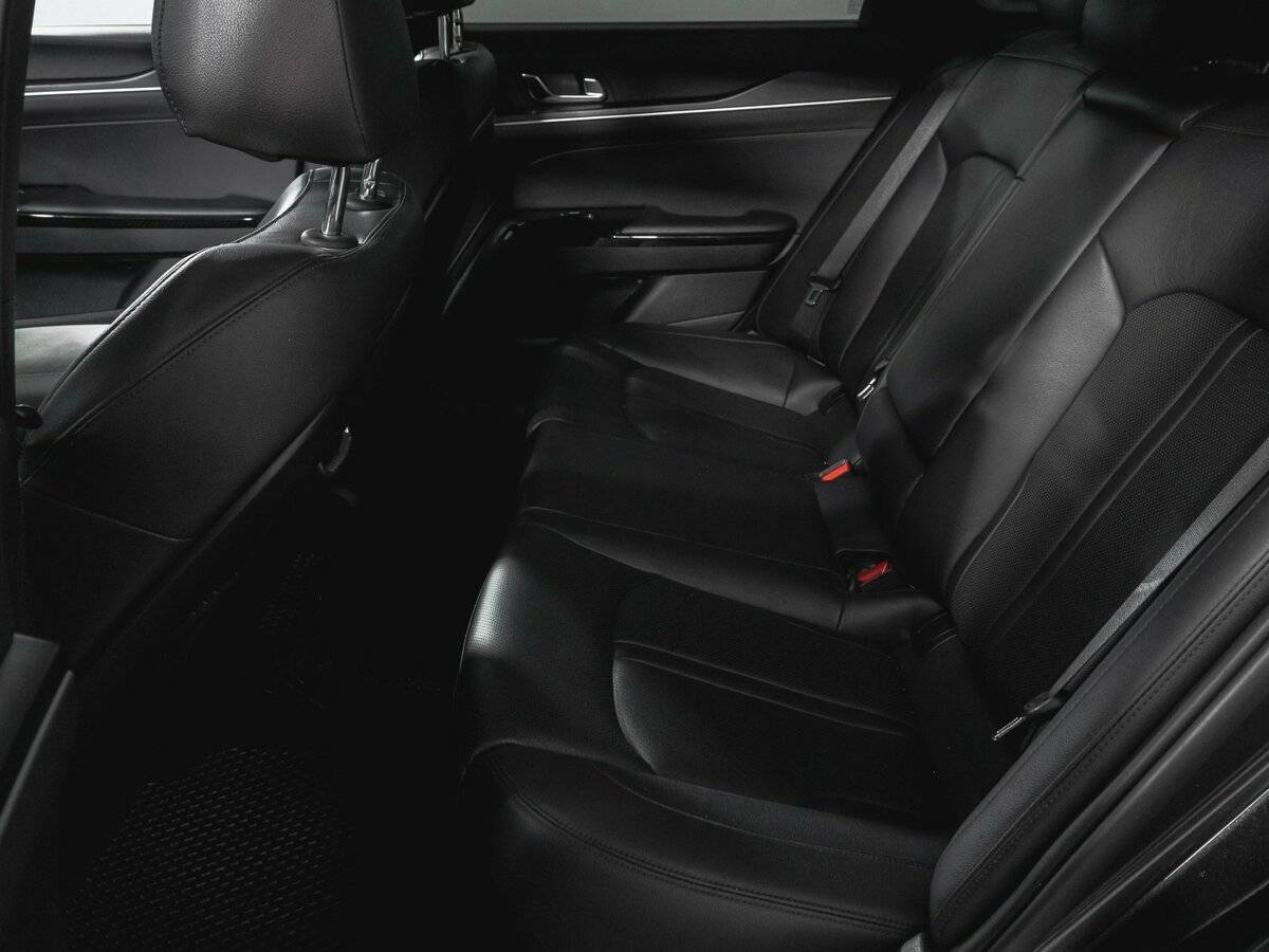 Купить Kia K5 с пробегом. Фото: #9