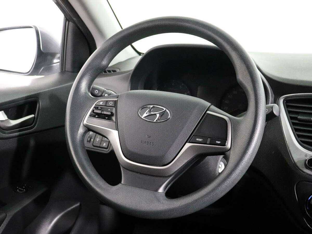 Купить Hyundai Solaris с пробегом. Фото: #12