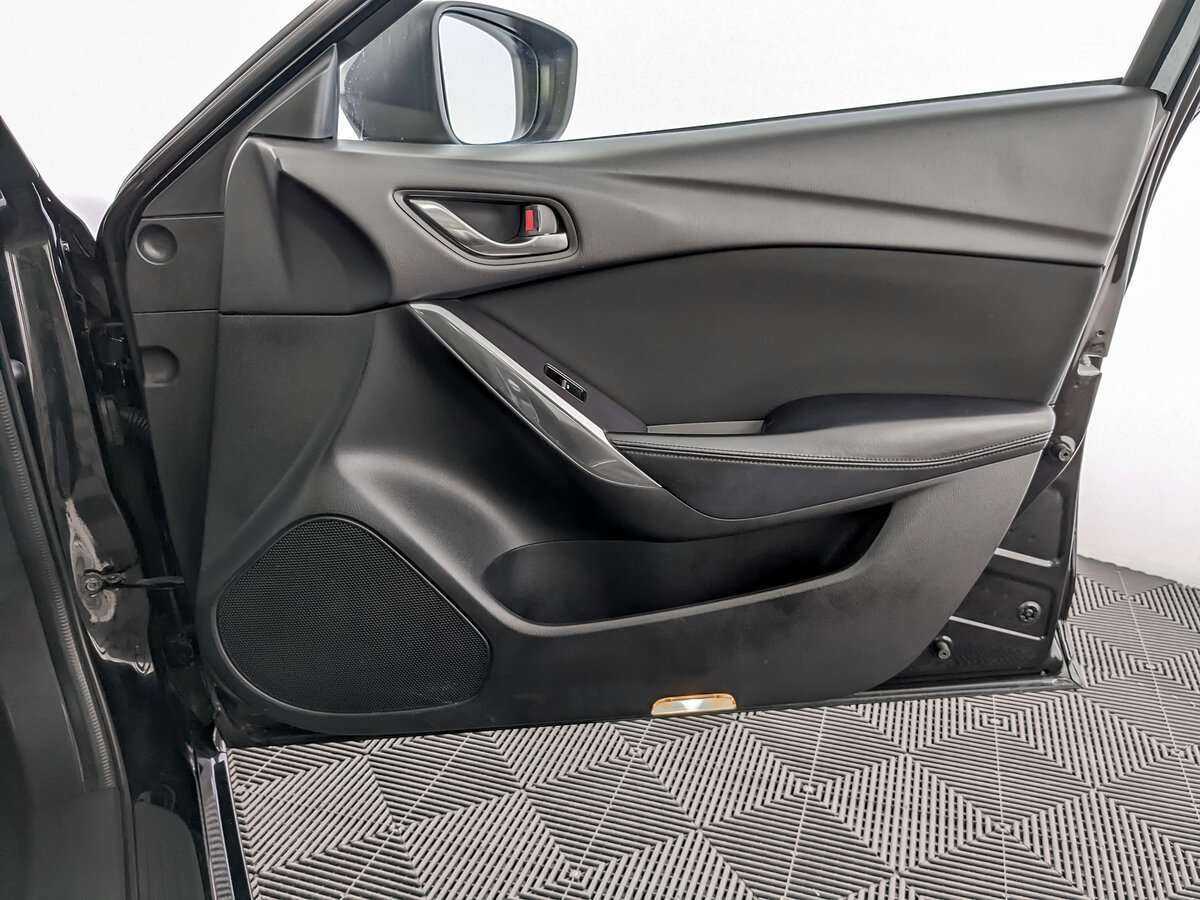 Купить Mazda 6 с пробегом. Фото: #18