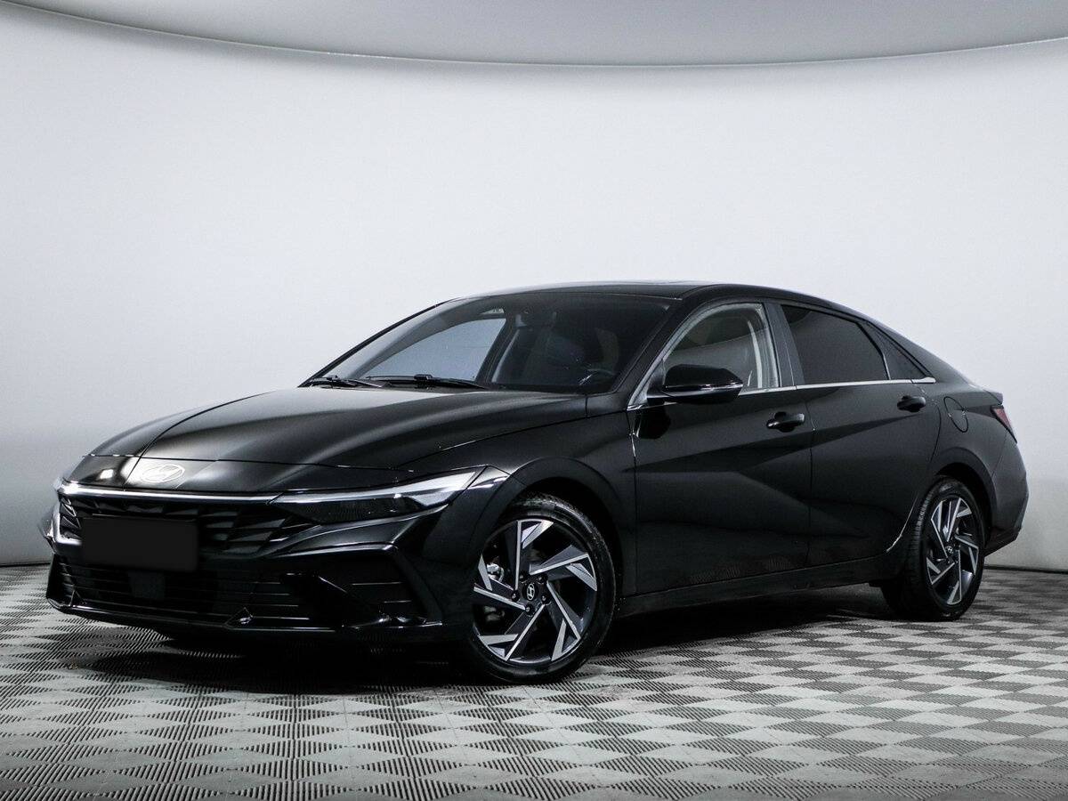 Купить Hyundai Elantra с пробегом. Посмотреть фото