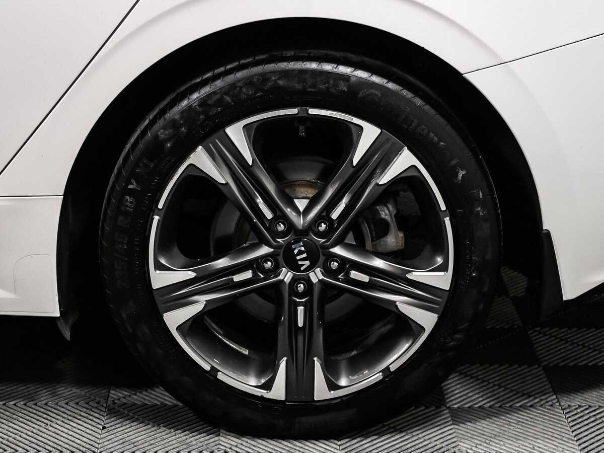 Купить Kia K5 с пробегом. Фото: #16