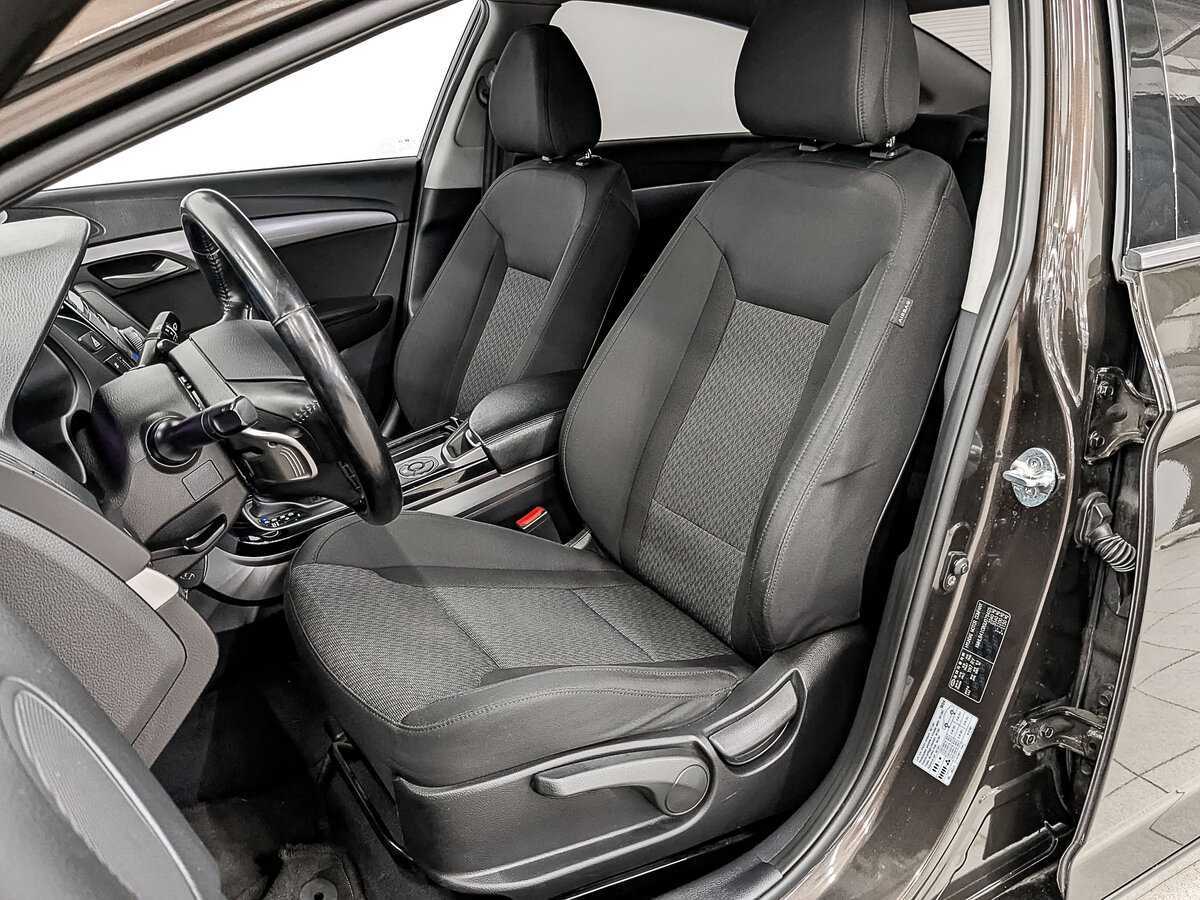 Купить Hyundai i40 с пробегом. Фото: #17