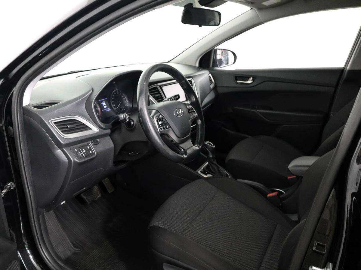 Купить Hyundai Solaris с пробегом. Фото: #7