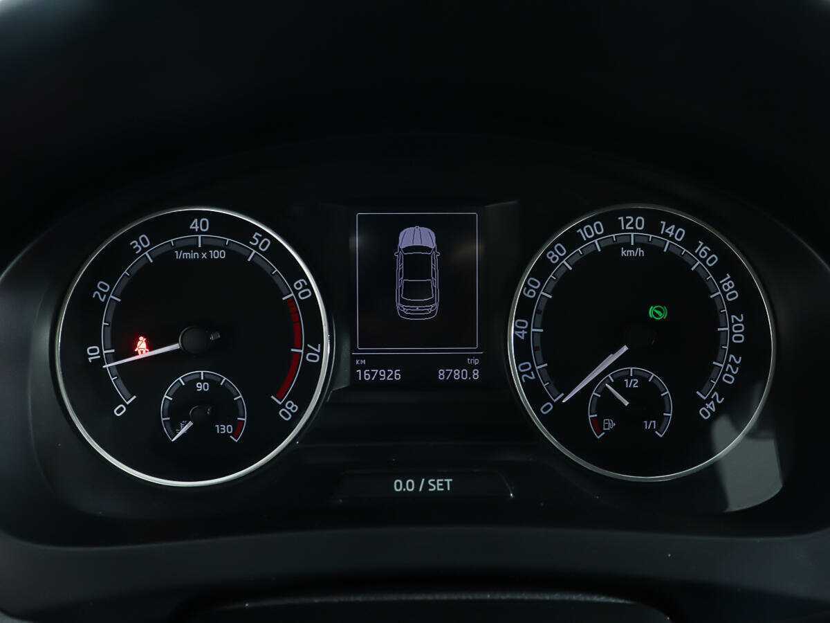 Купить Skoda Rapid с пробегом. Фото: #13