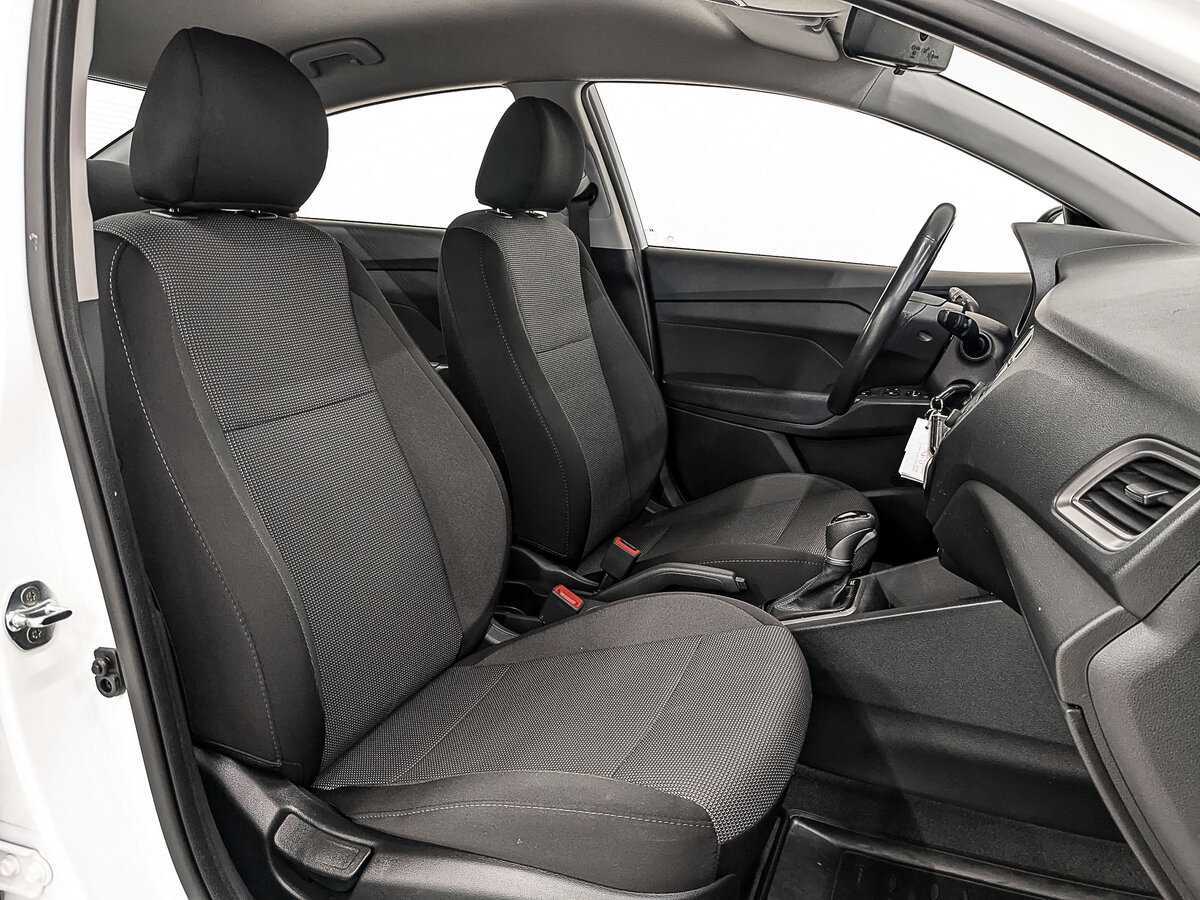 Купить Hyundai Solaris с пробегом. Фото: #20