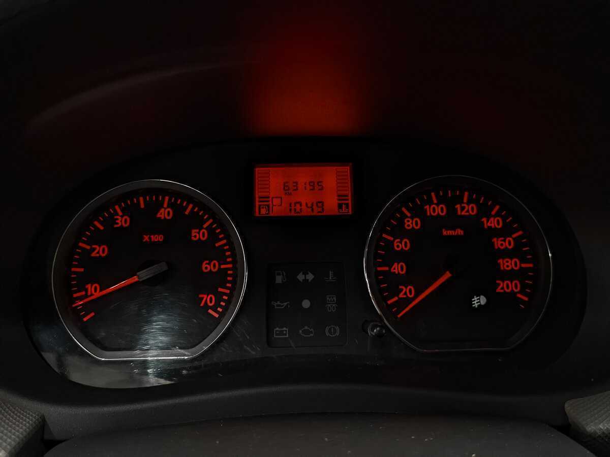 Купить Renault Sandero с пробегом. Фото: #15