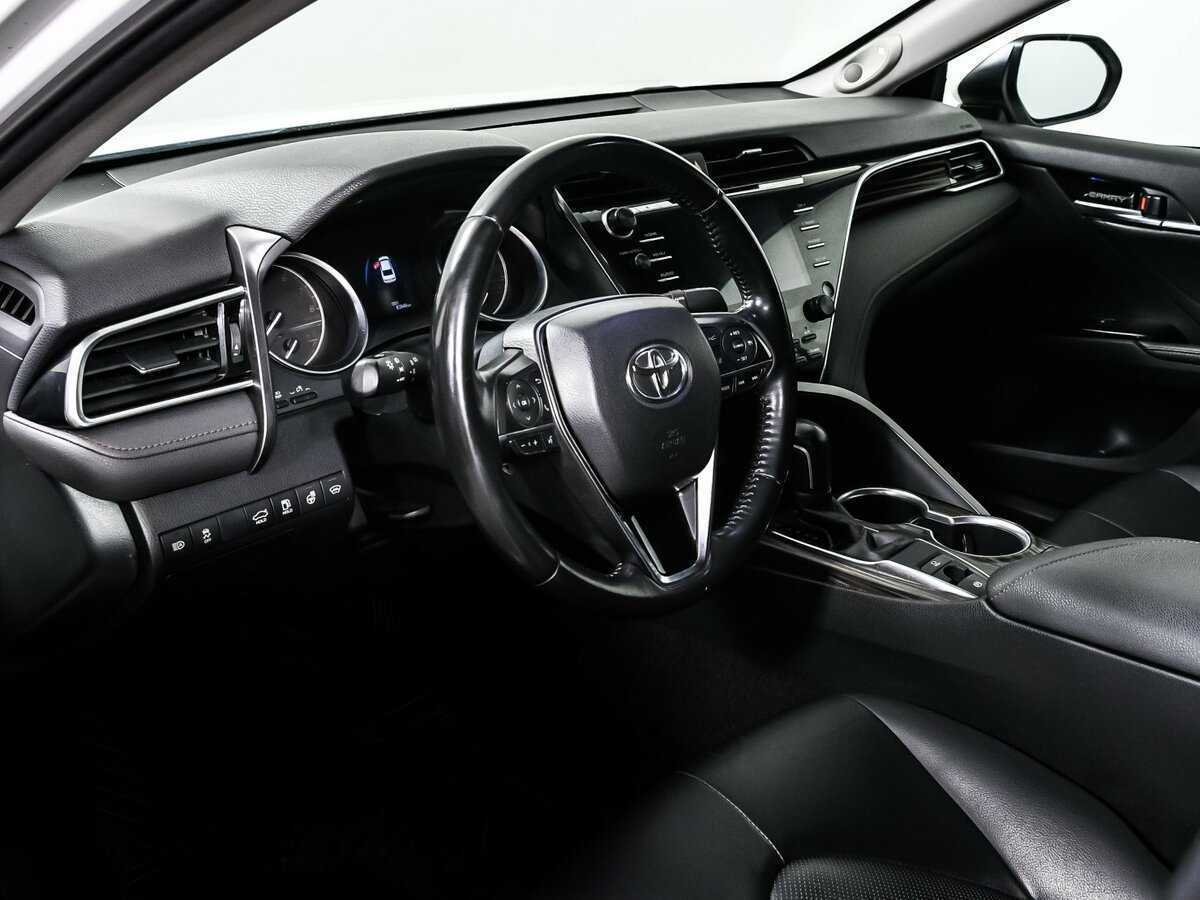 Купить Toyota Camry с пробегом. Фото: #11