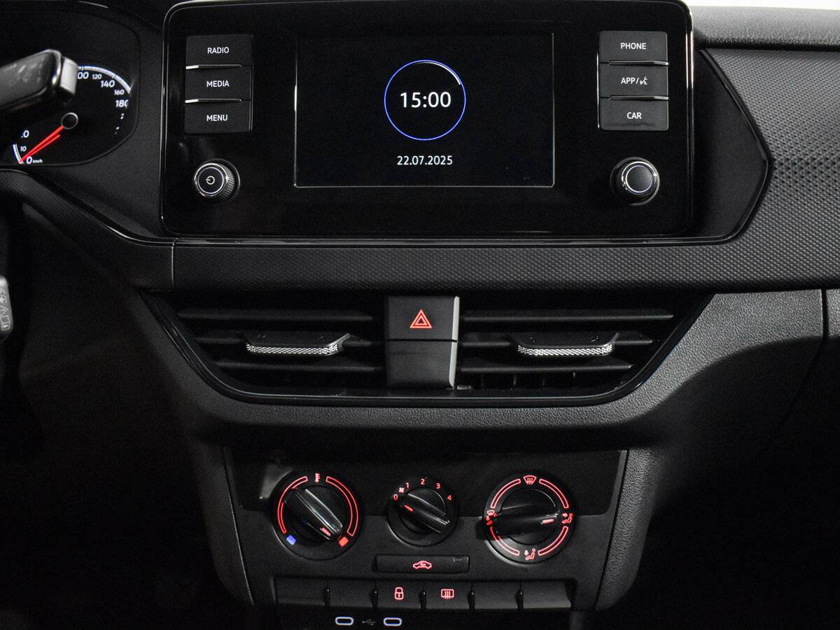 Купить Volkswagen Polo с пробегом. Фото: #14