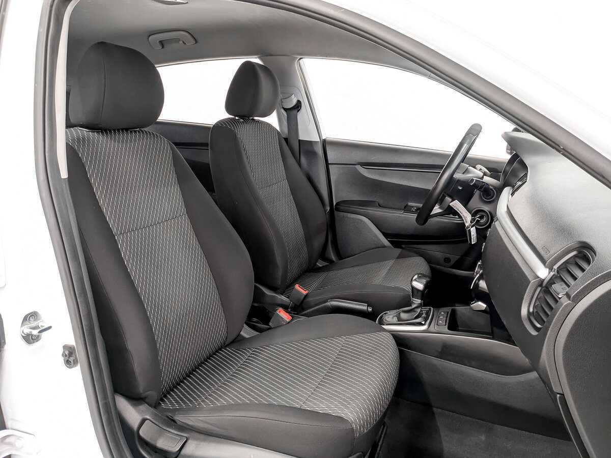 Купить Kia Rio с пробегом. Фото: #20