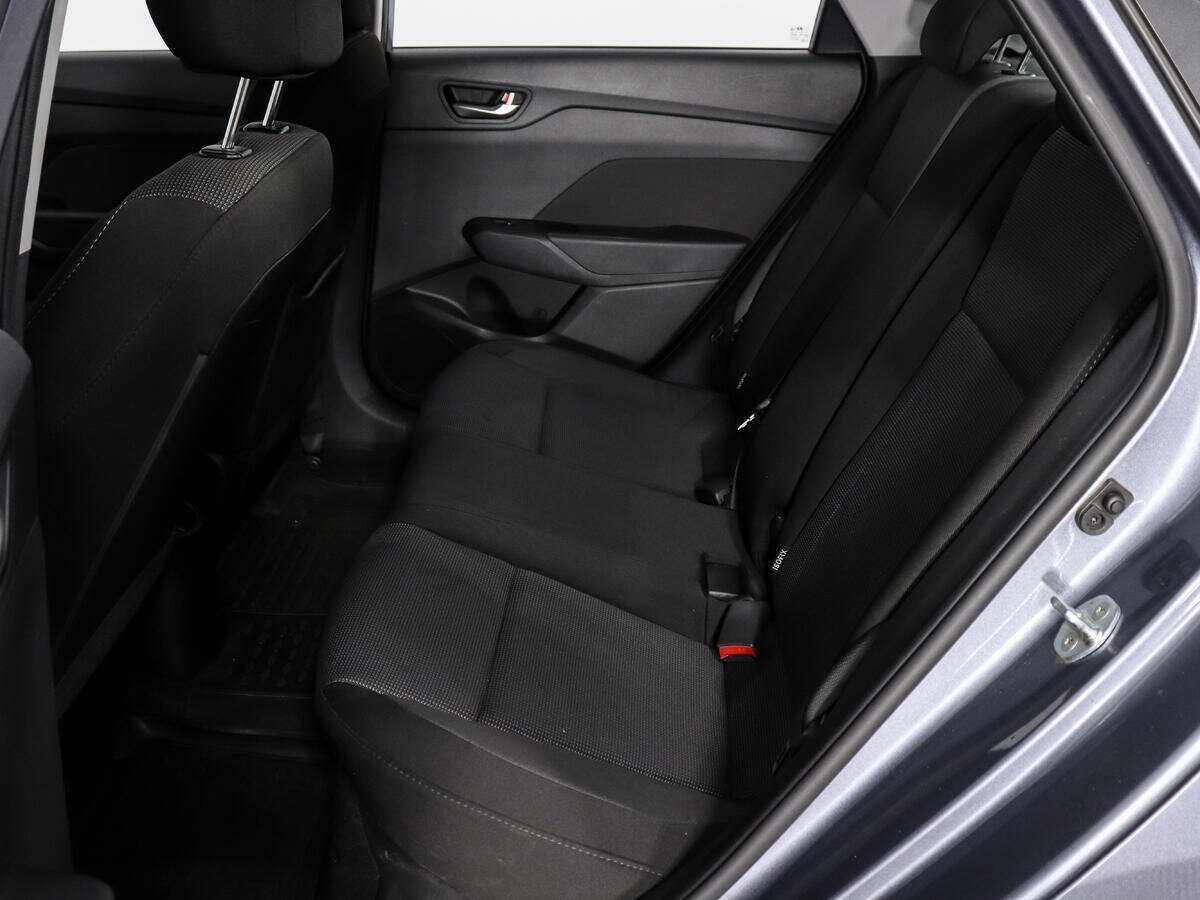 Купить Hyundai Solaris с пробегом. Фото: #10