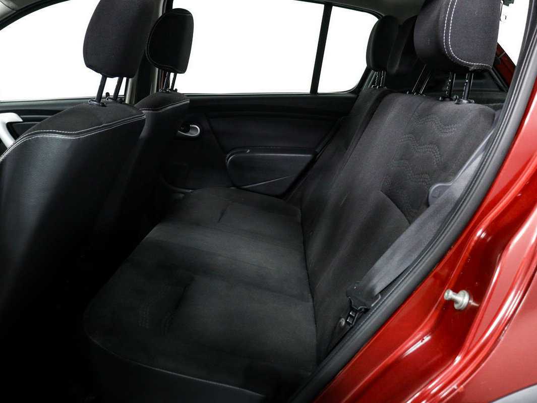 Купить Renault Sandero с пробегом. Фото: #11