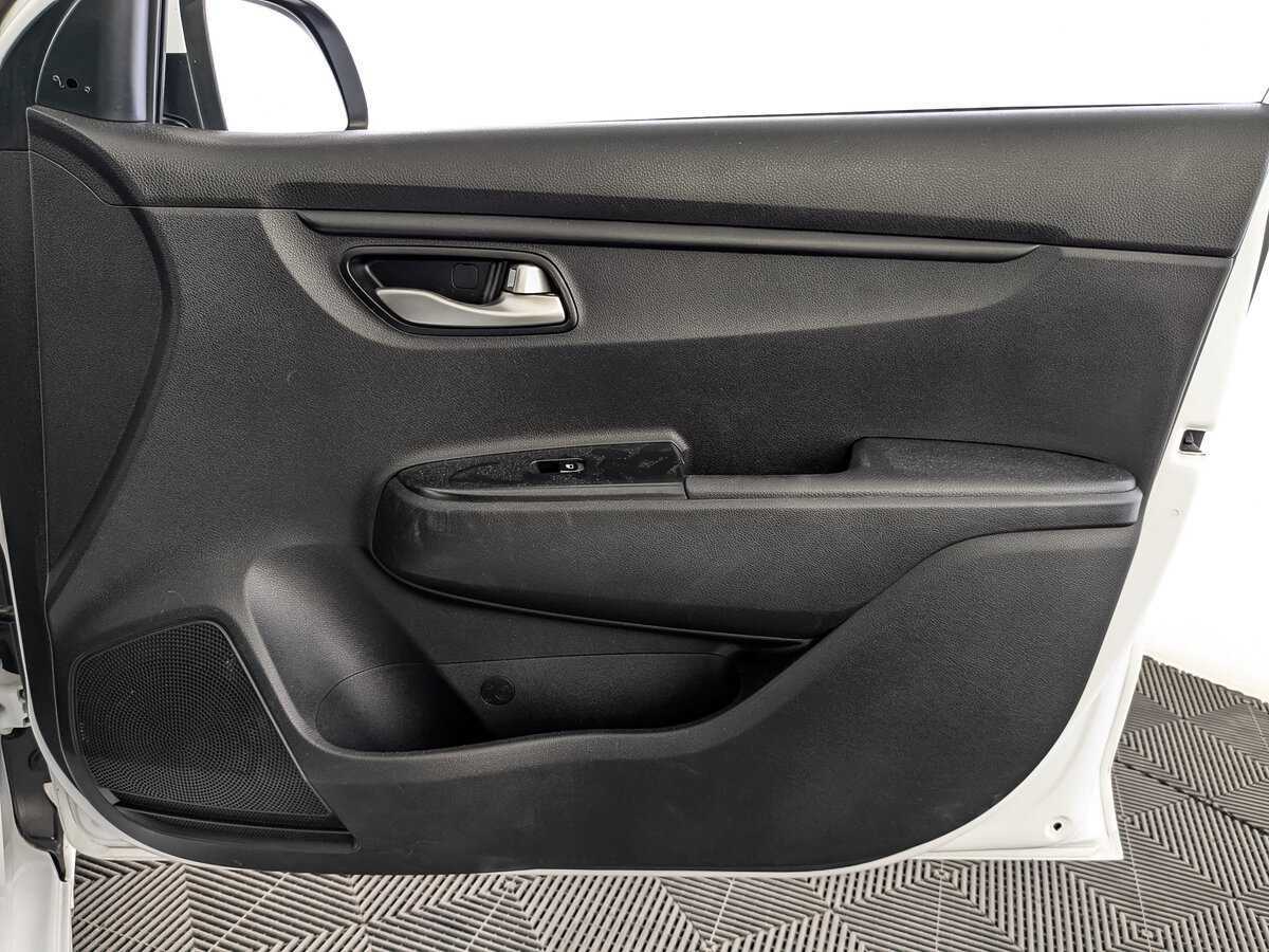 Купить Kia Rio с пробегом. Фото: #23