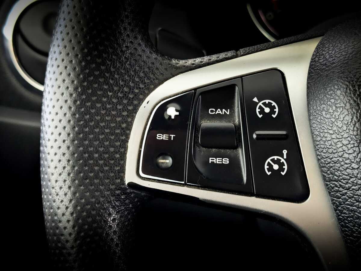 Купить Lada (ВАЗ) Largus с пробегом. Фото: #24