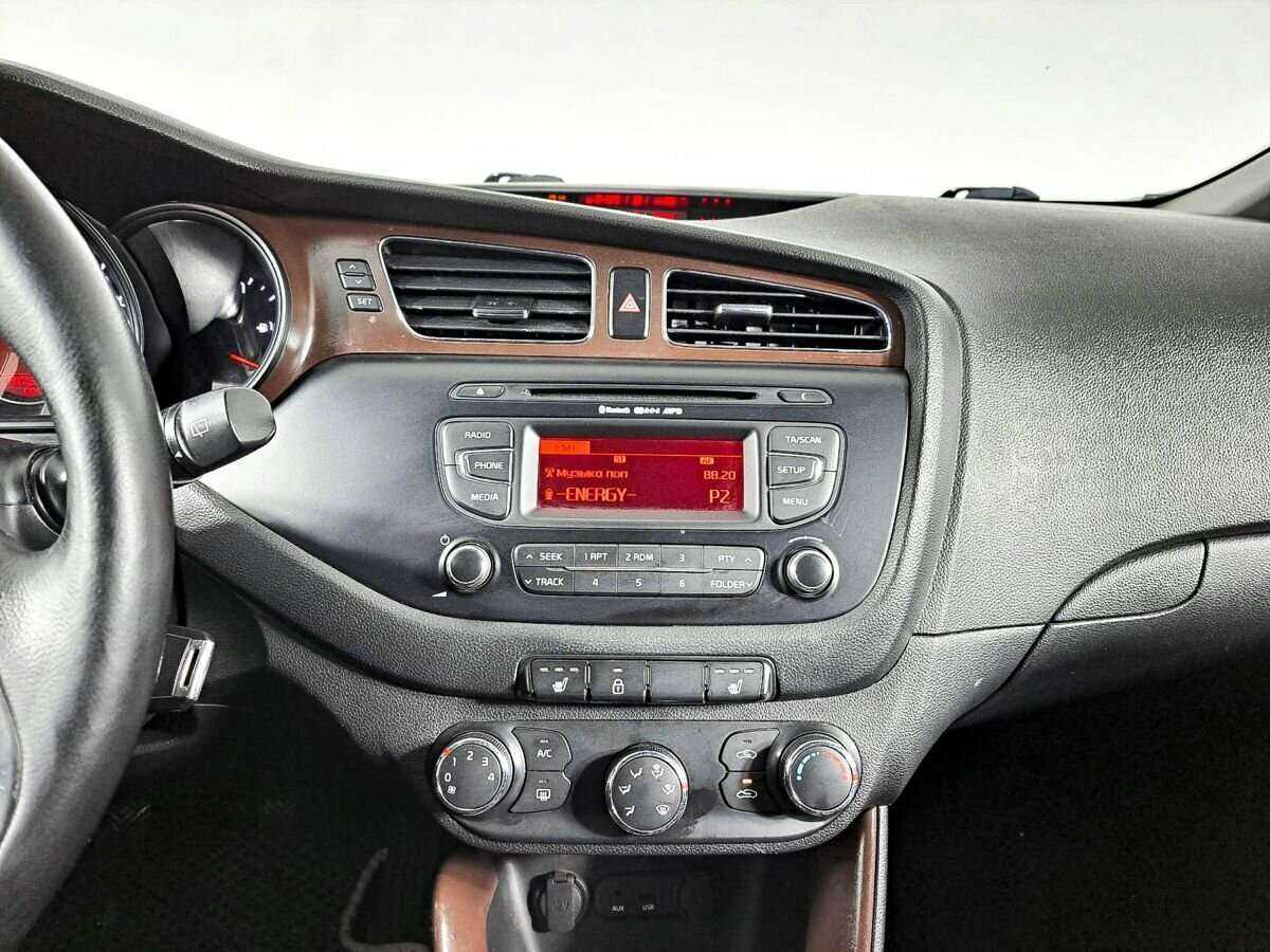 Купить Kia Ceed с пробегом. Фото: #13