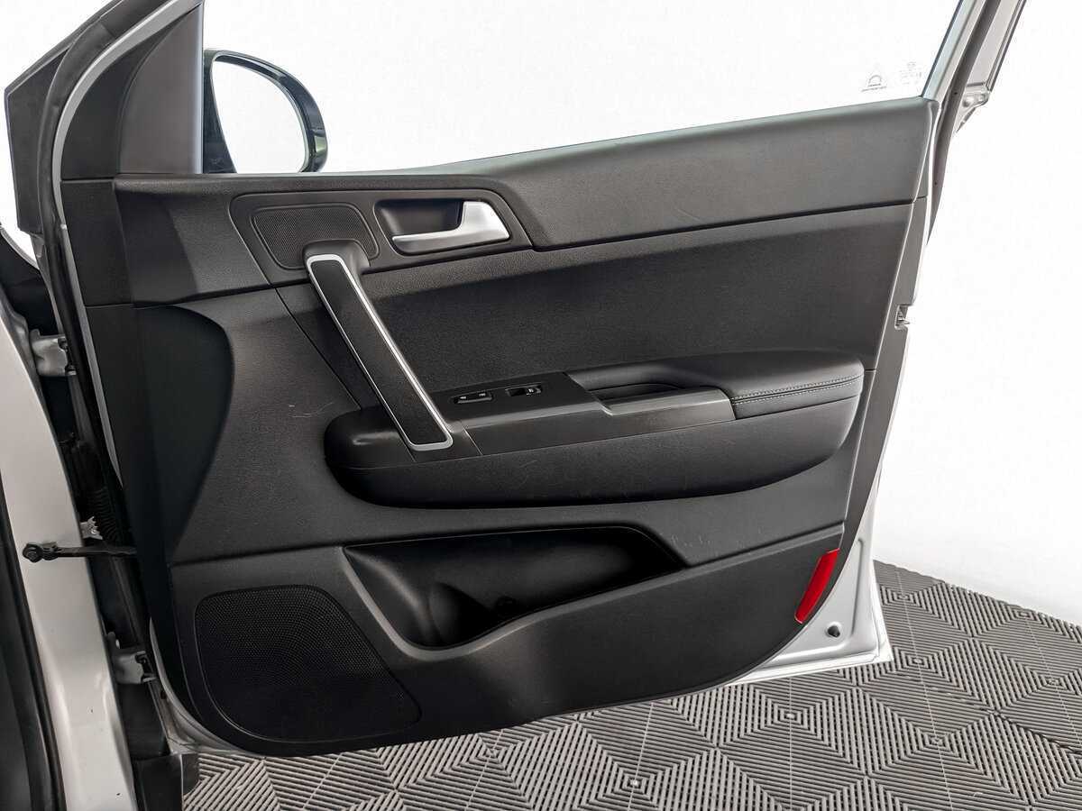 Купить Kia Sportage с пробегом. Фото: #19