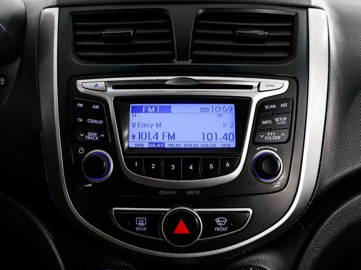 Купить Hyundai Solaris с пробегом. Фото: #12