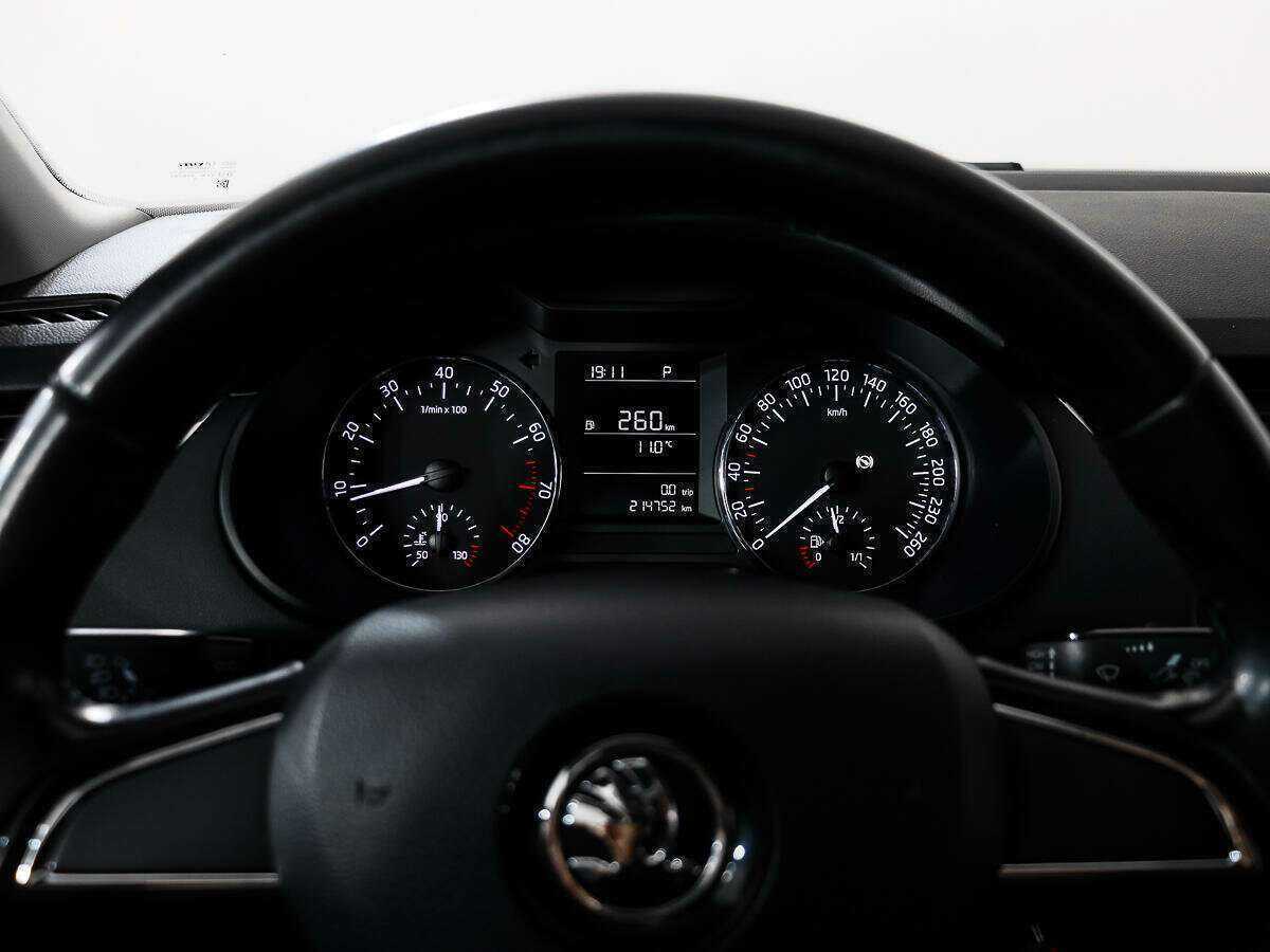 Купить Skoda Octavia с пробегом. Фото: #15