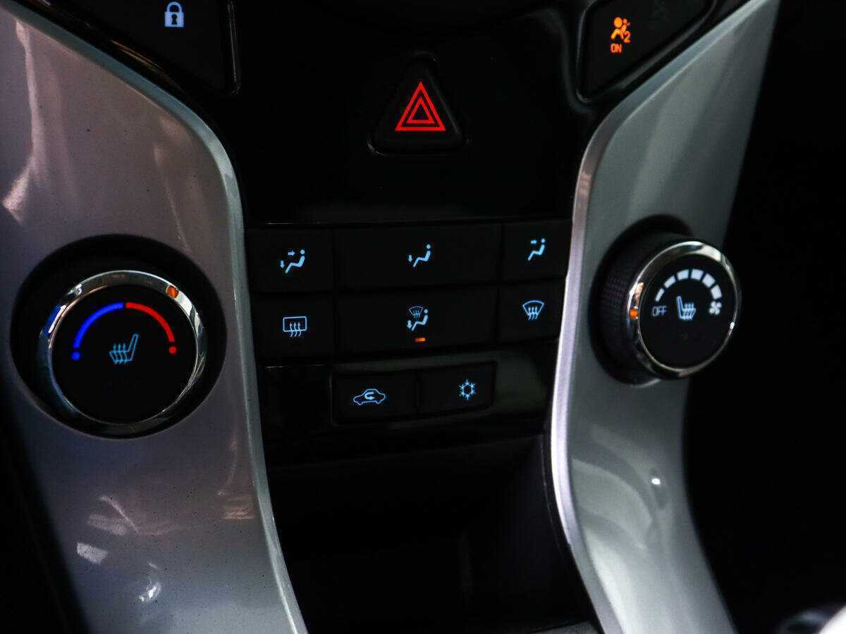 Купить Chevrolet Cruze с пробегом. Фото: #14