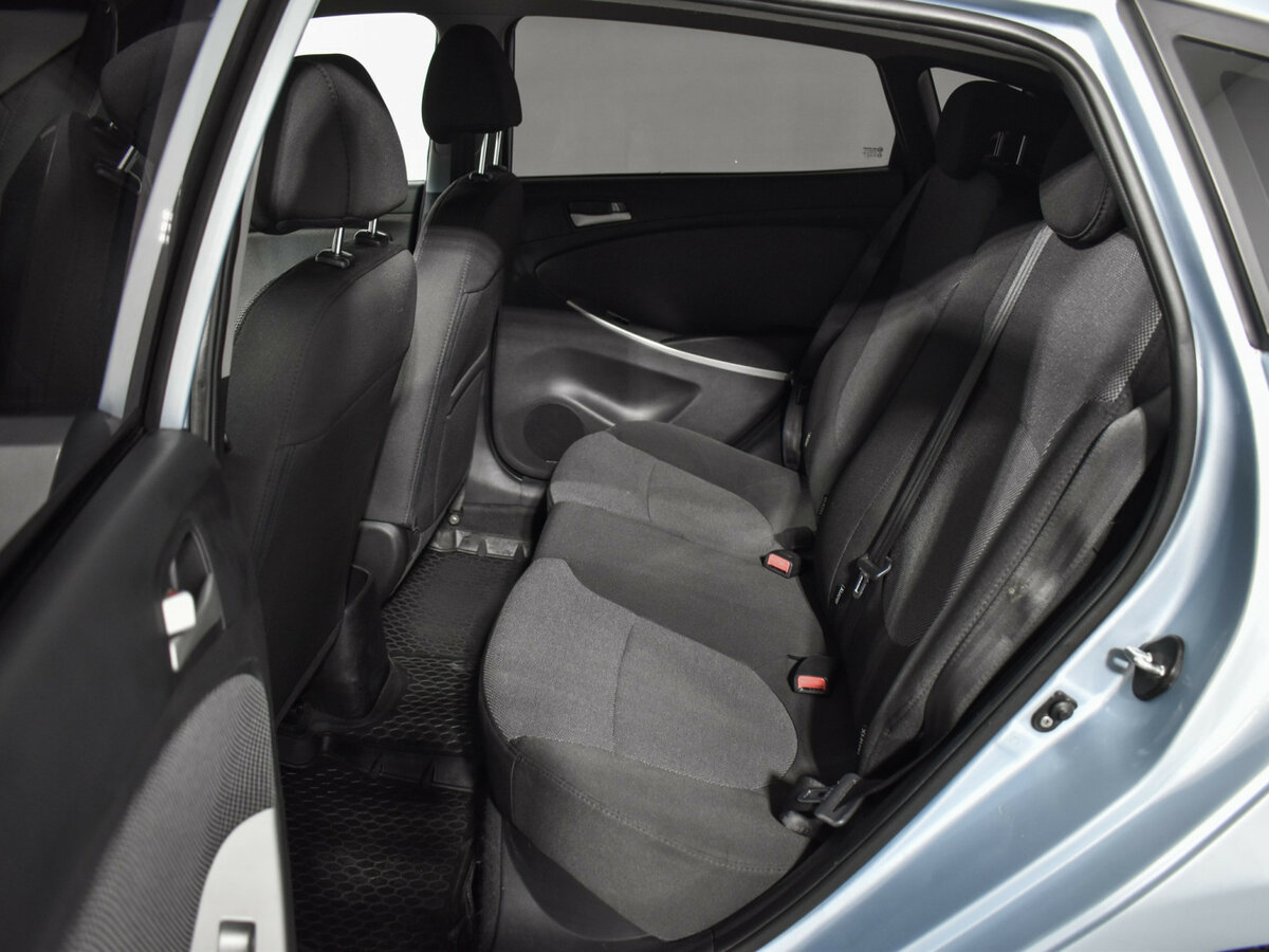 Купить Hyundai Solaris с пробегом. Фото: #10