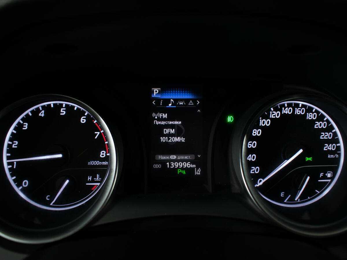 Купить Toyota Camry с пробегом. Фото: #10