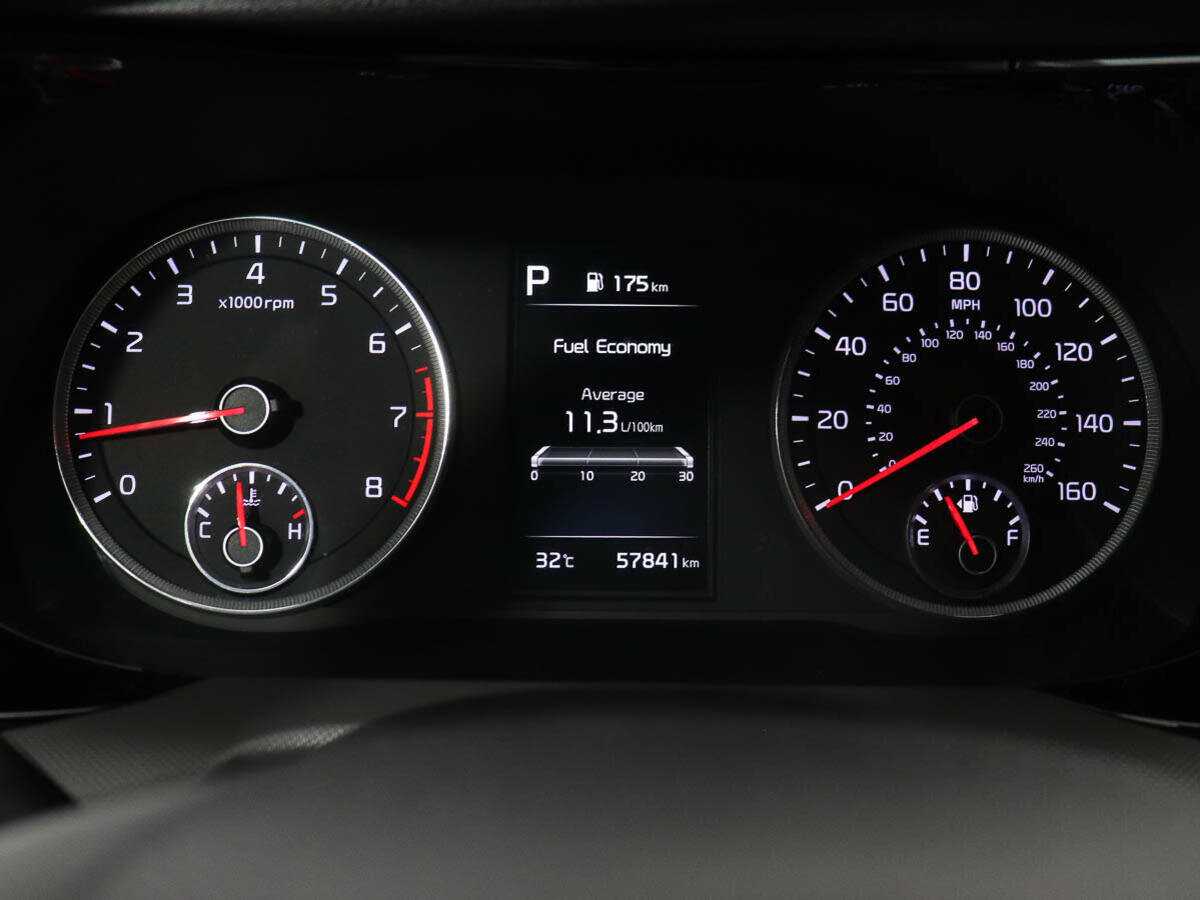 Купить Kia K5 с пробегом. Фото: #11