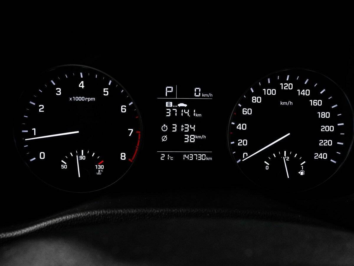 Купить Hyundai Elantra с пробегом. Фото: #8