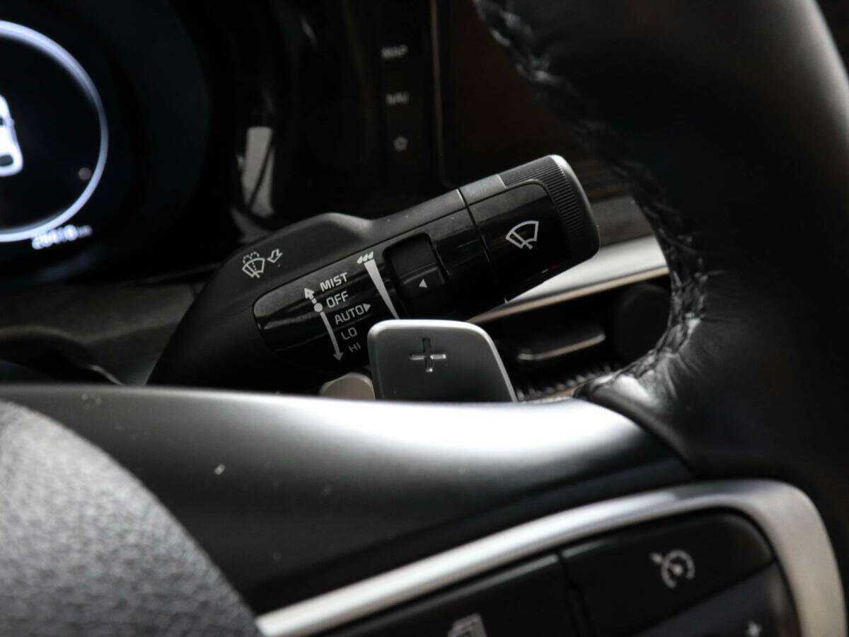 Купить Kia K5 с пробегом. Фото: #14