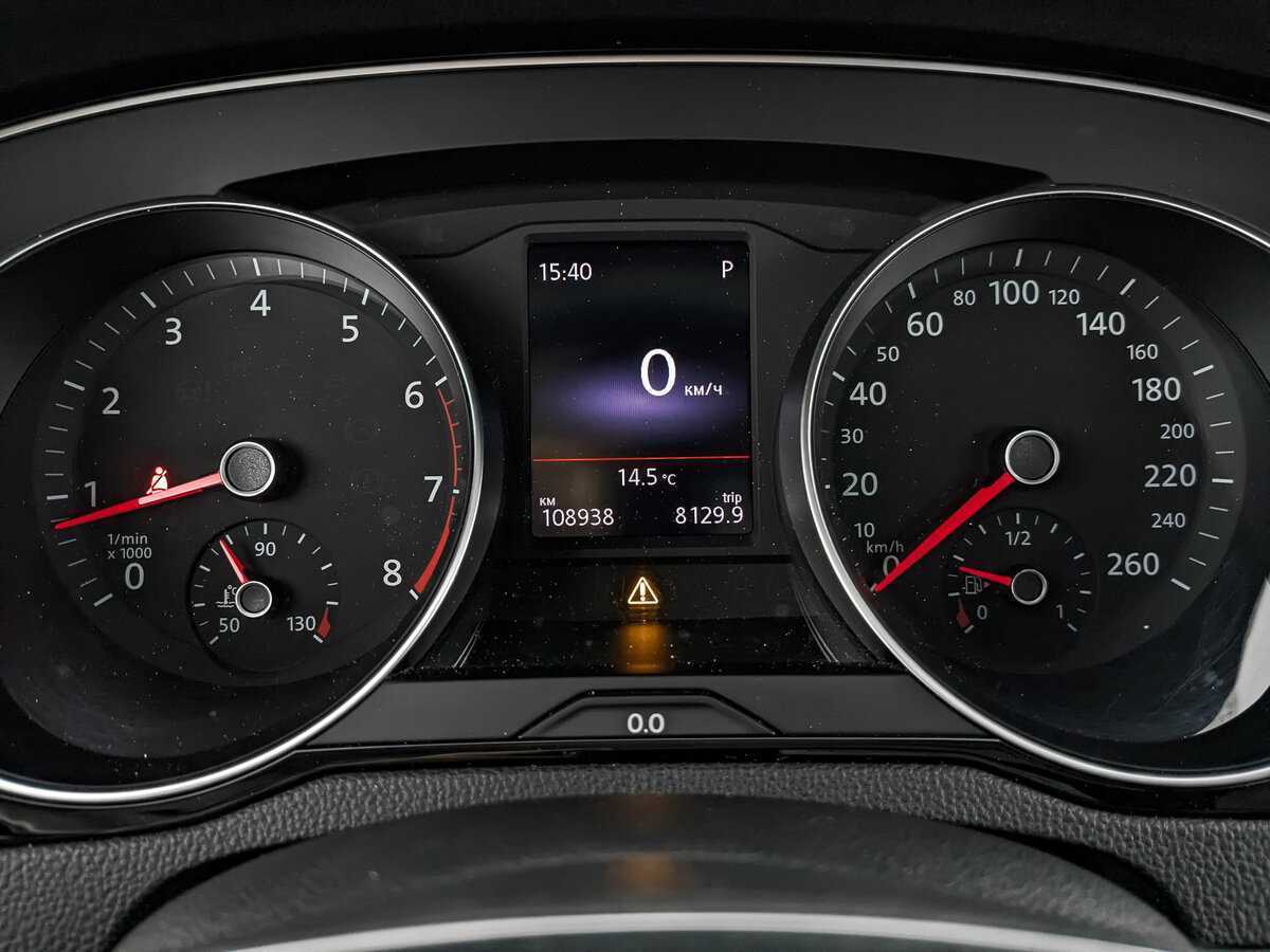 Купить Volkswagen Passat с пробегом. Фото: #11