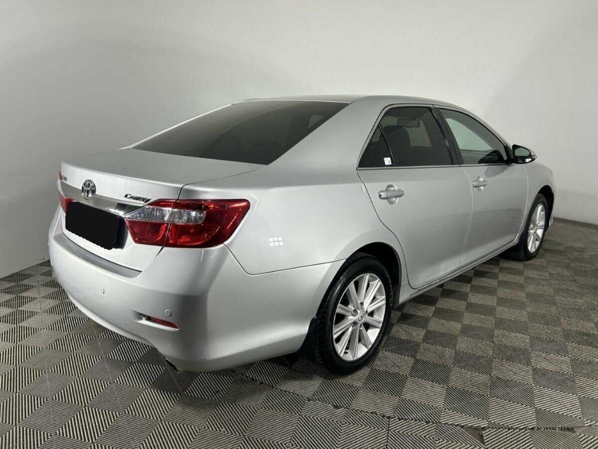 Купить Toyota Camry с пробегом. Фото: #5