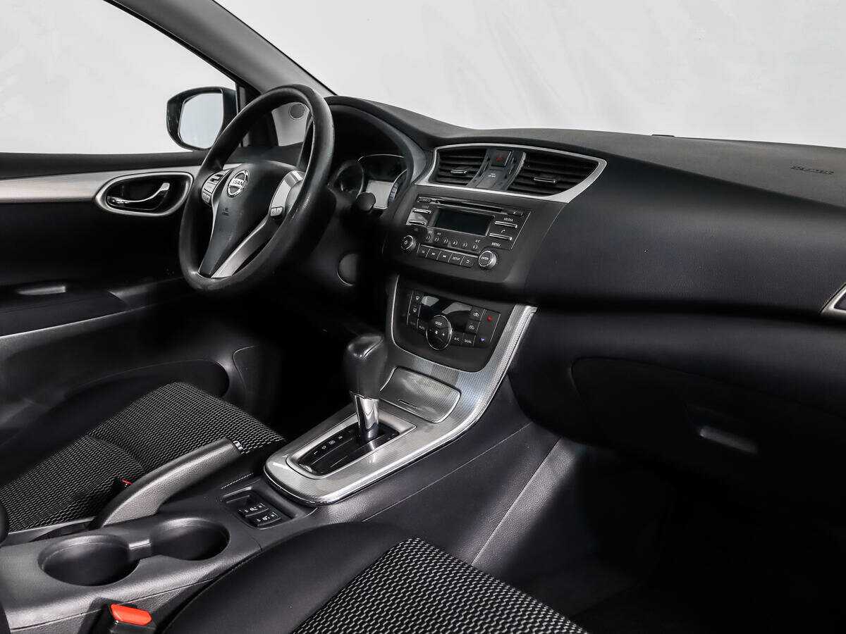 Купить Nissan Sentra с пробегом. Фото: #11