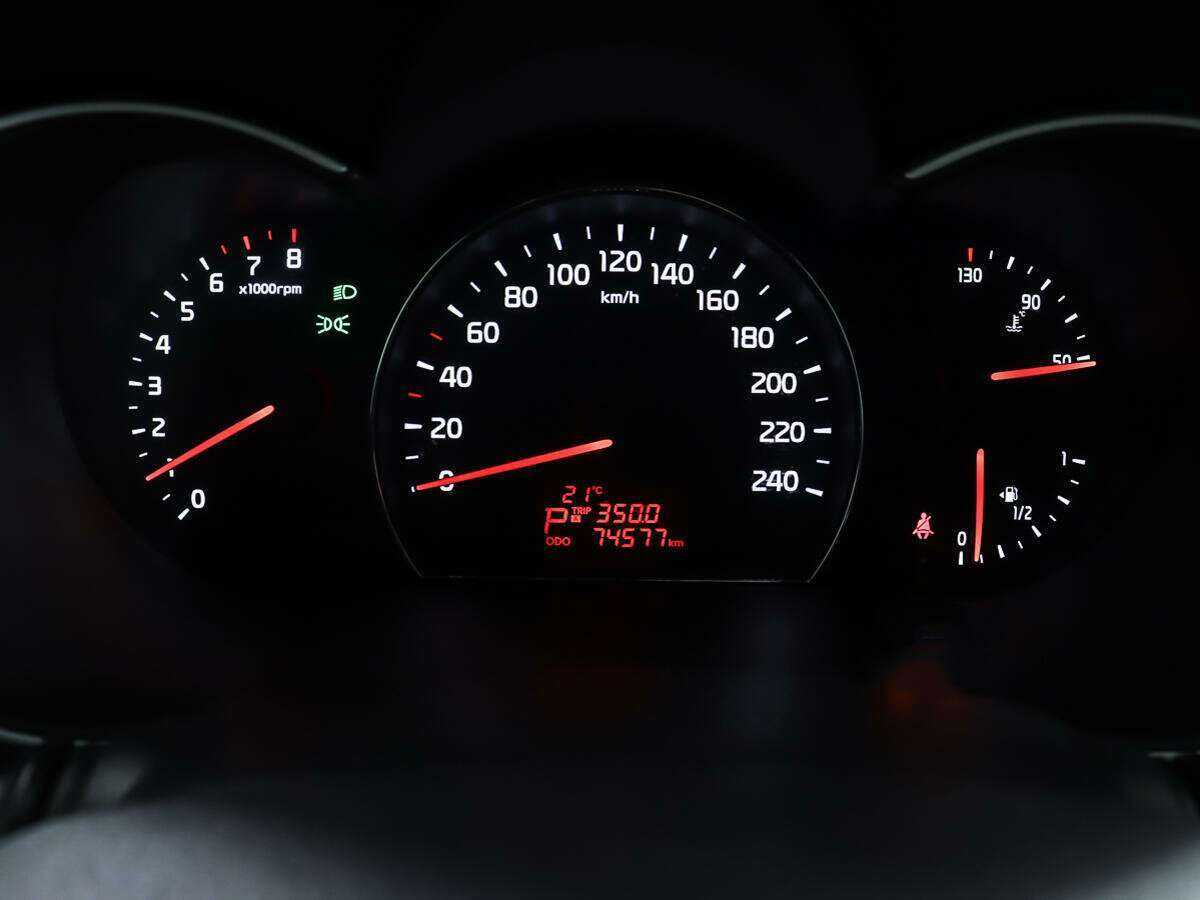 Купить Kia Sorento с пробегом. Фото: #14