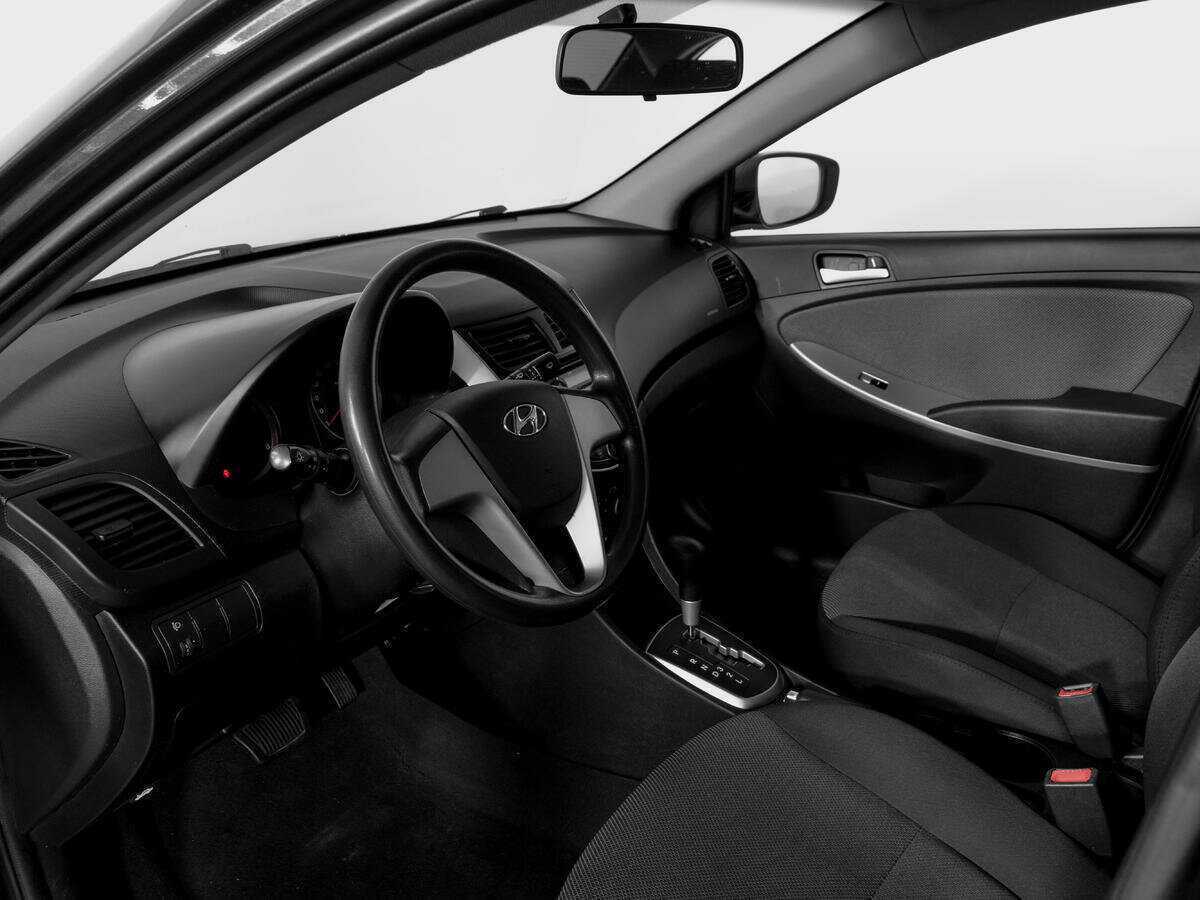 Купить Hyundai Solaris с пробегом. Фото: #14