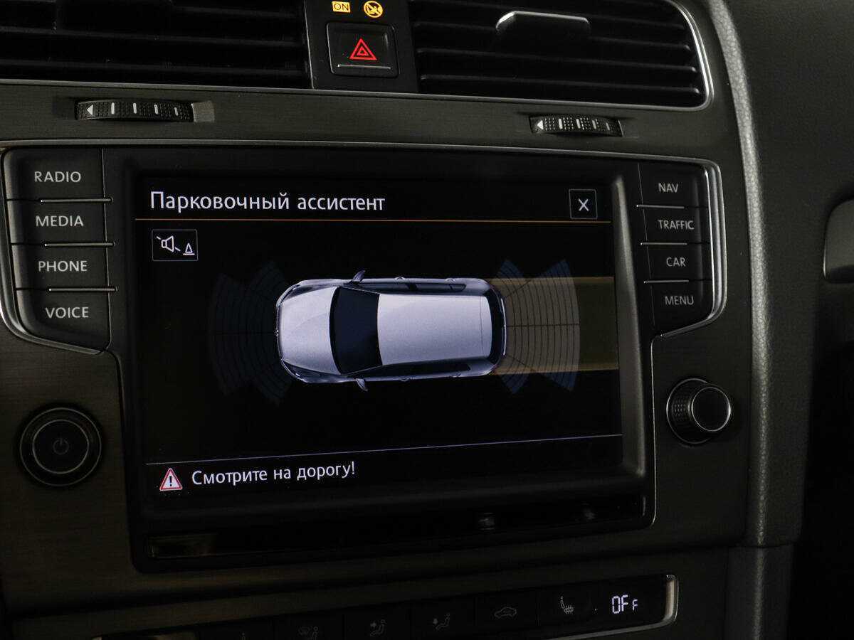 Купить Volkswagen Golf с пробегом. Фото: #12