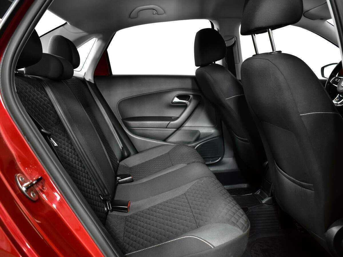 Купить Volkswagen Polo с пробегом. Фото: #9