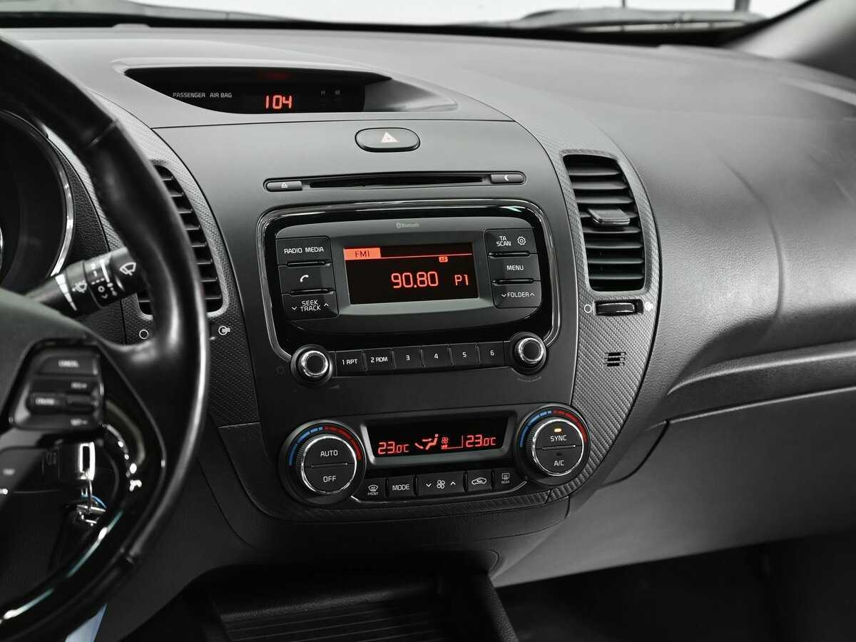 Купить Kia Cerato с пробегом. Фото: #14